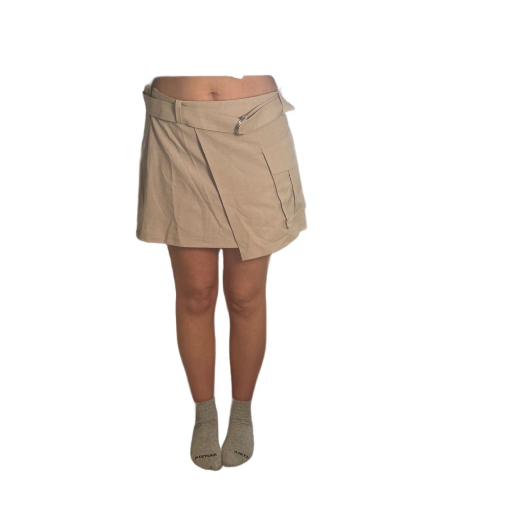 NWT ☀️ Abercrombie & Fitch Wrap- Front Utility Skort in taupe- Size Medium - Picture 5 of 10